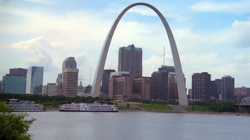 St. Louis Gateway, Missouri Arch HD Stock Footage.